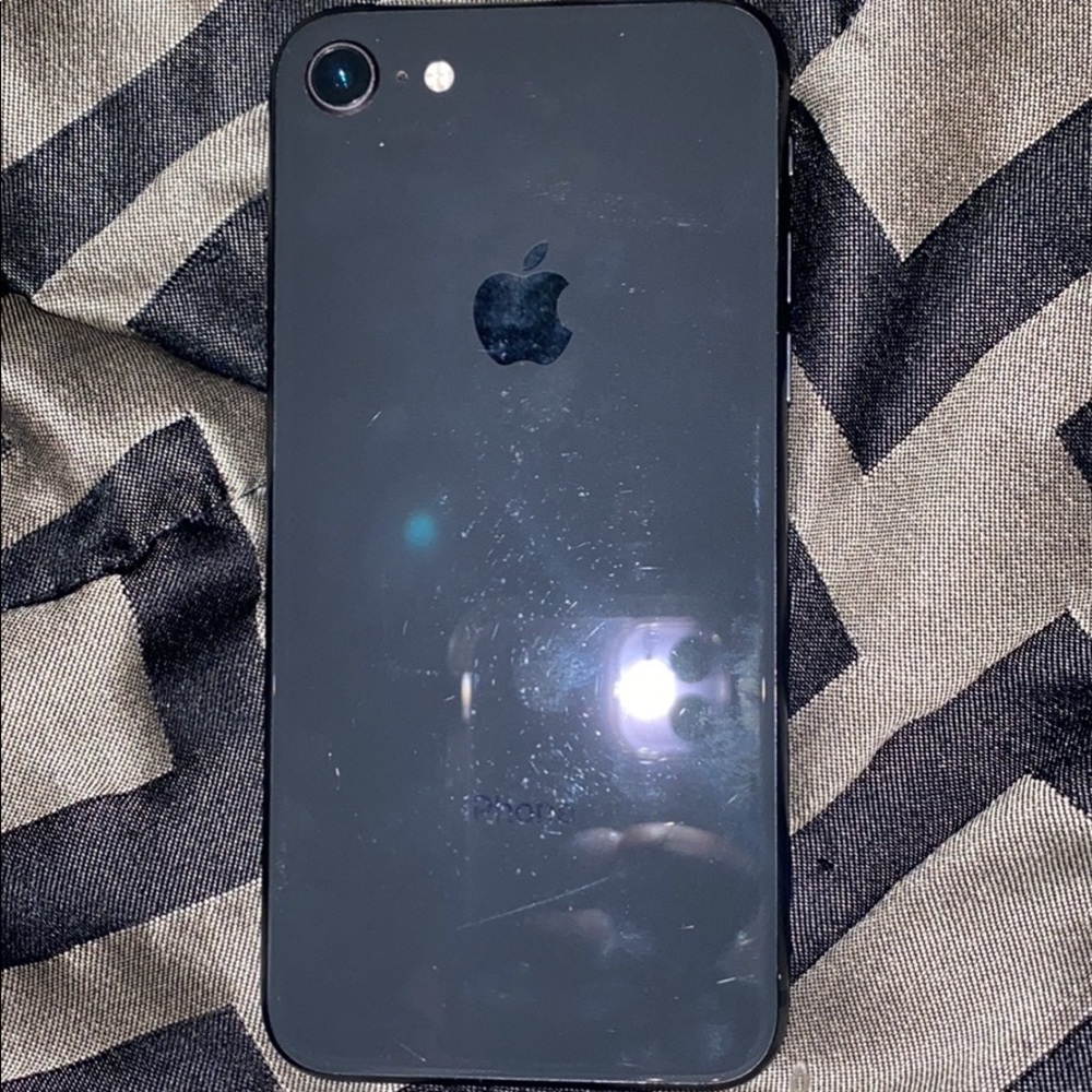 iPhone 8